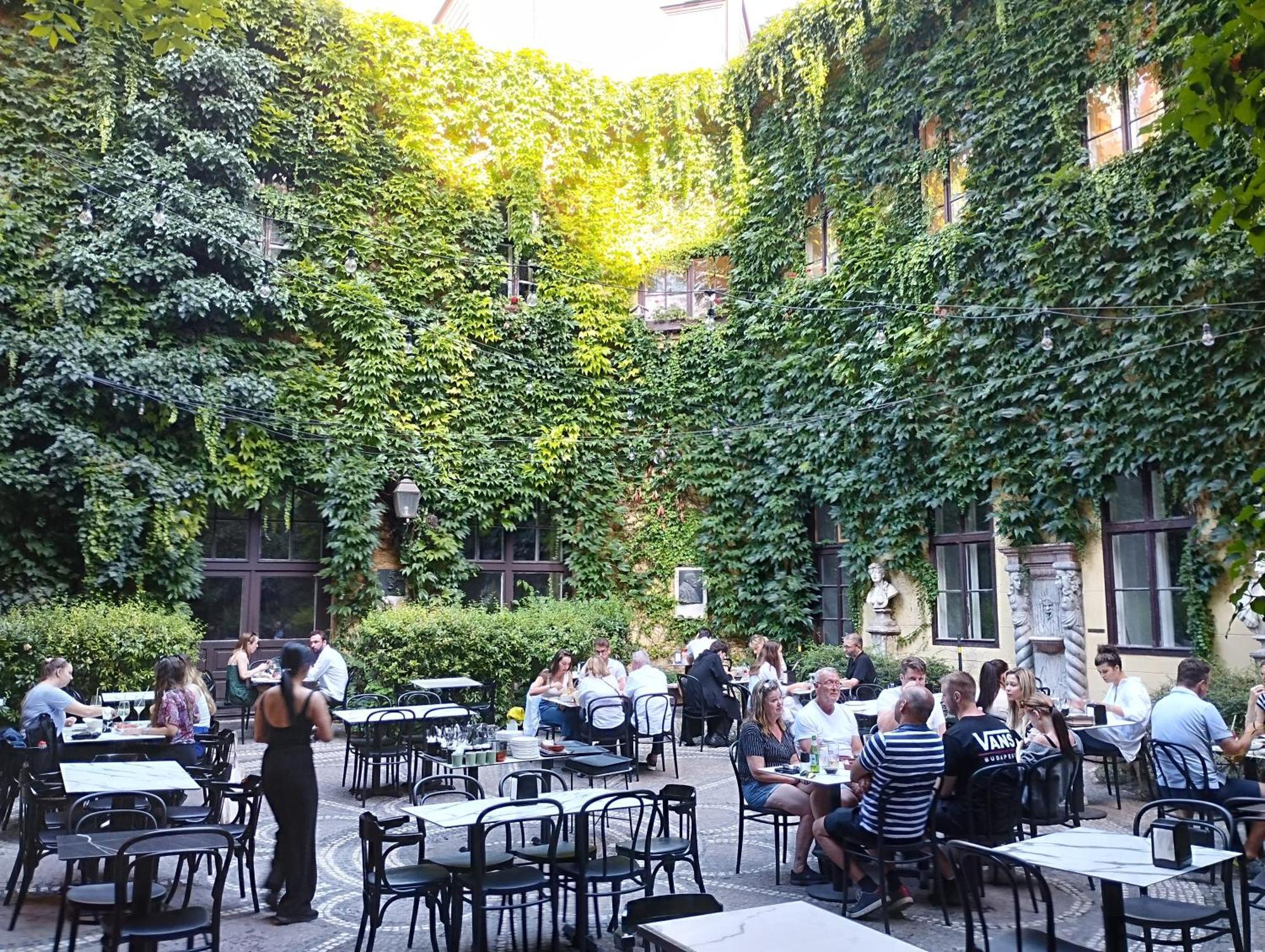 Free Parking, Balcony, Near To City Park Budapest Exteriör bild